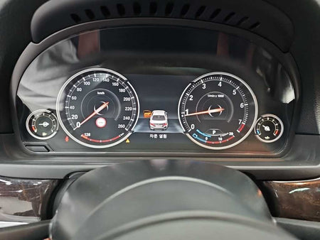 BMW 5-Series — photo 06