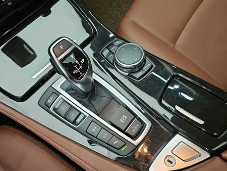 BMW 5-Series — photo 08