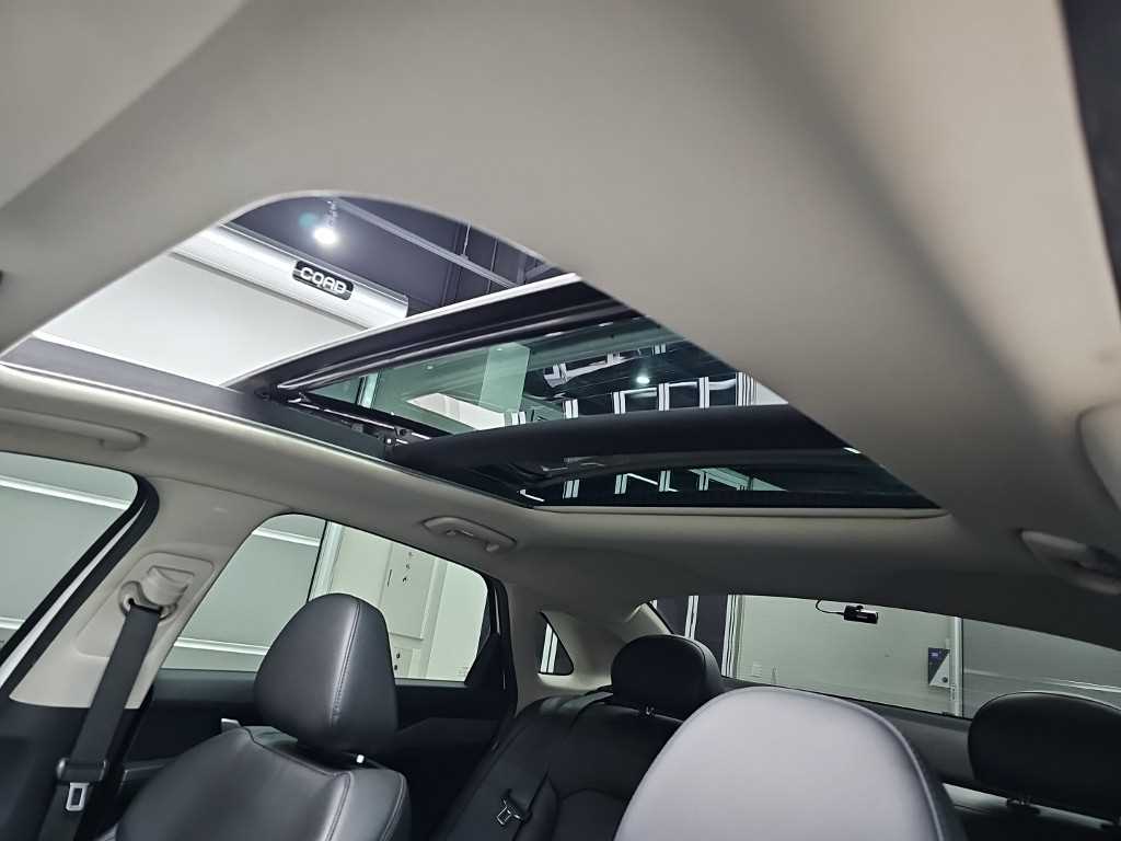 Kia K5 — photo 15