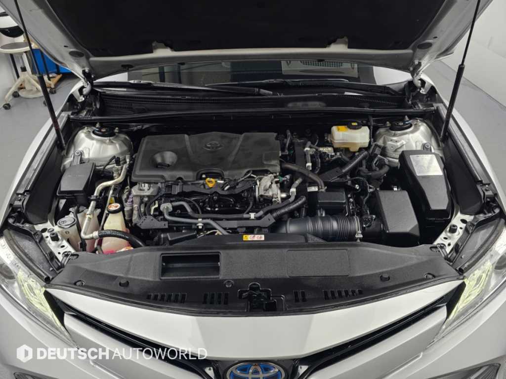 Toyota Camry — photo 06