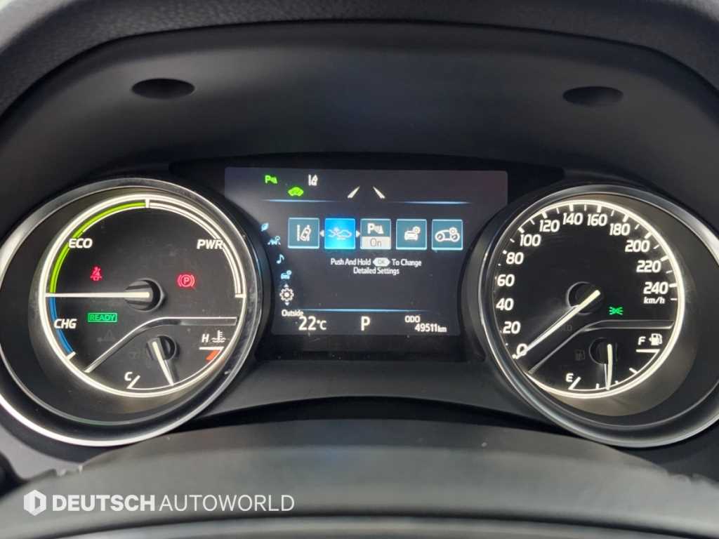 Toyota Camry — photo 08