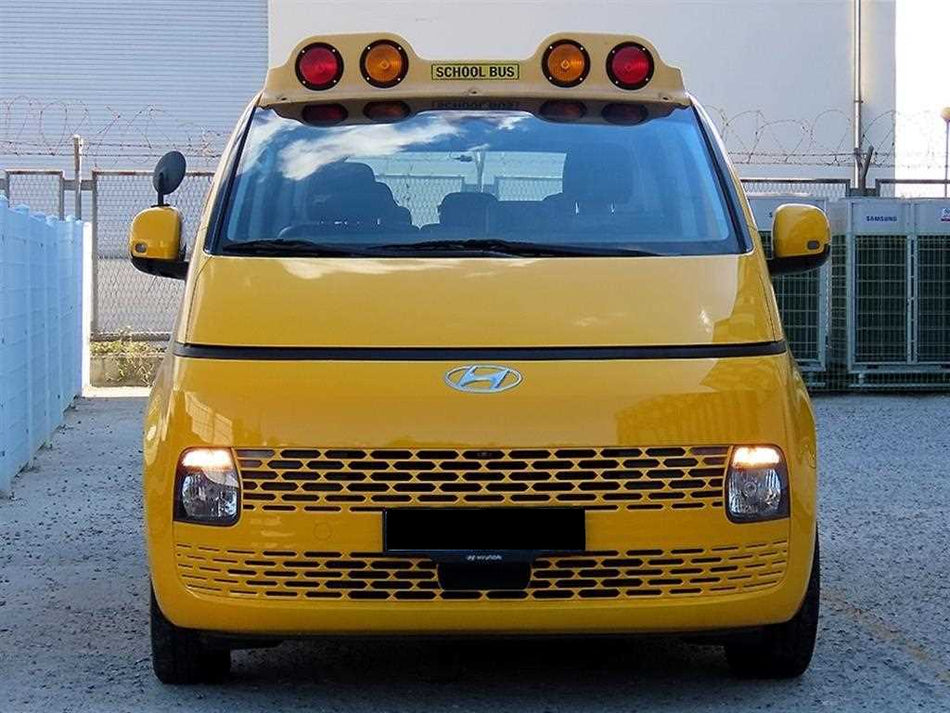 Hyundai Staria — photo 01