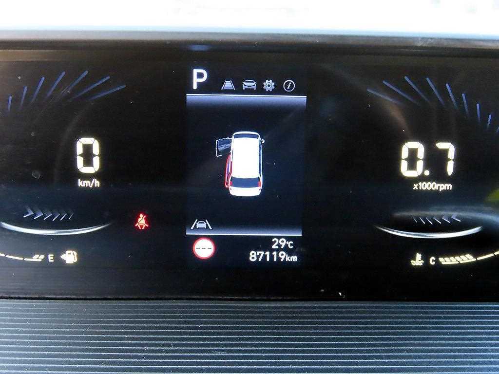Hyundai Staria — photo 10