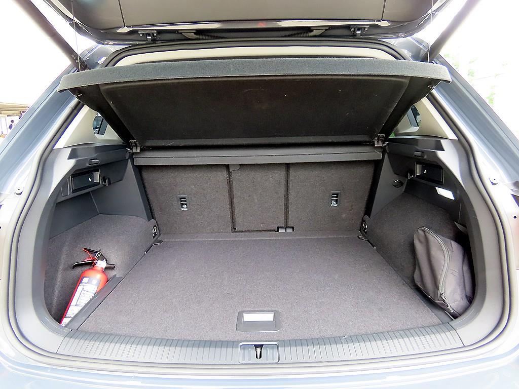 Volkswagen Tiguan — photo 17