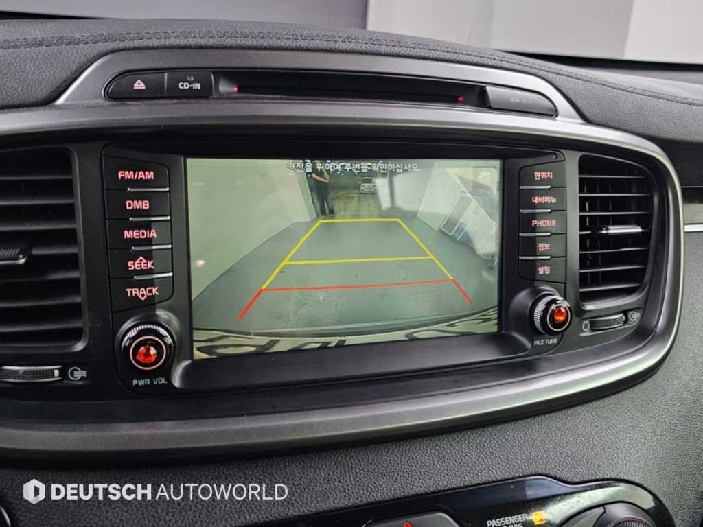 Kia Sorento — photo 15