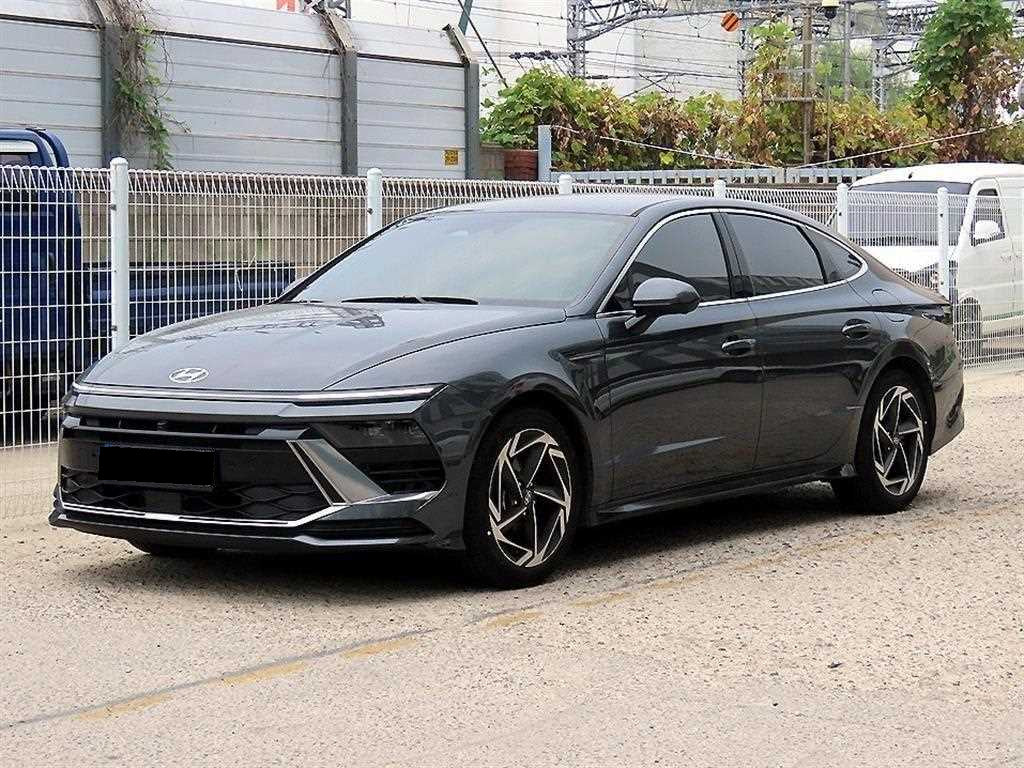 Hyundai Sonata — photo 02
