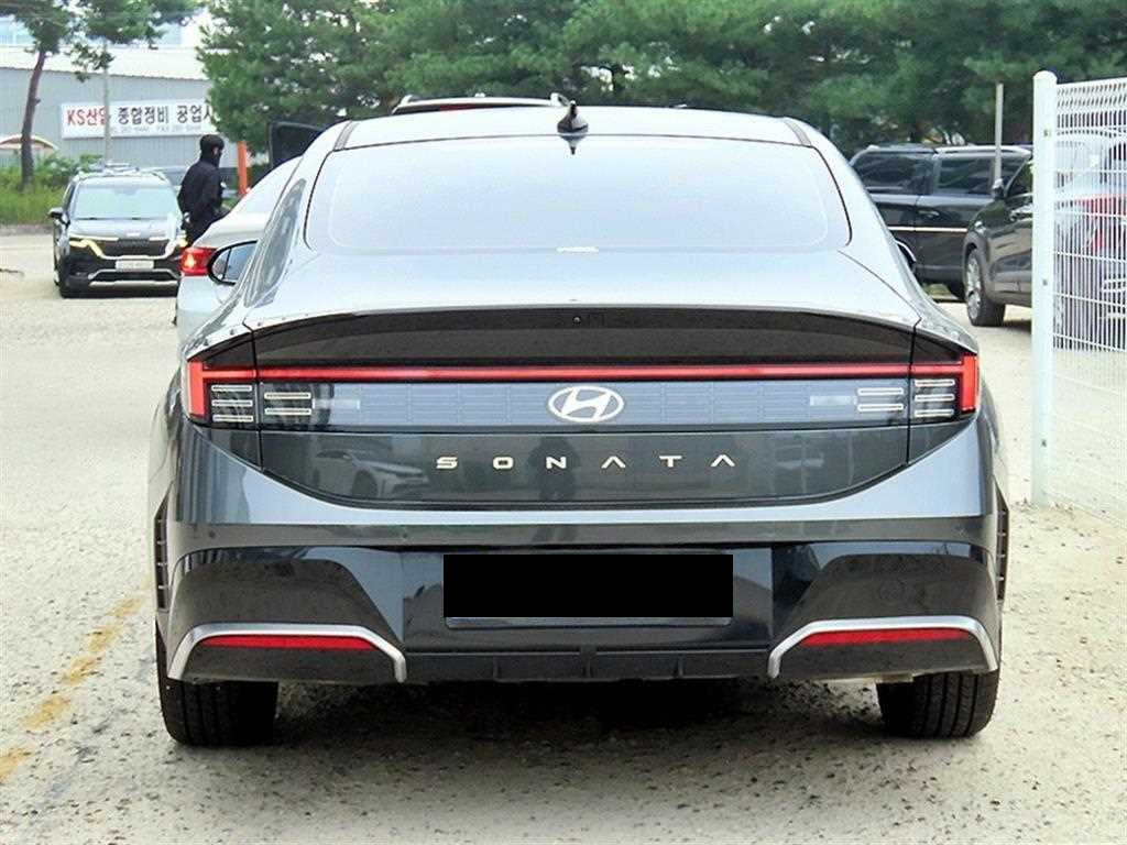 Hyundai Sonata — photo 04
