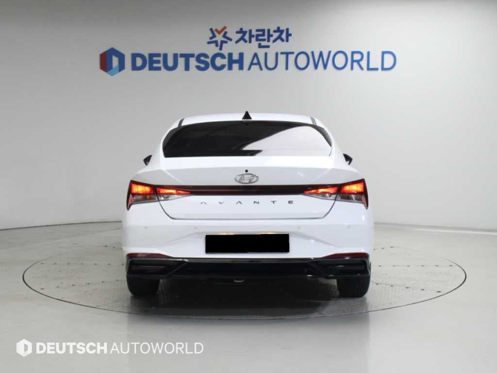 Hyundai AVANTE — photo 04