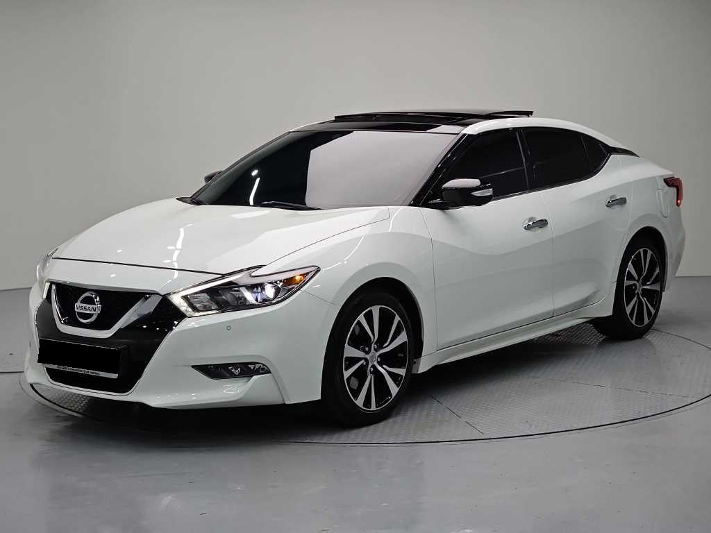 Nissan Maxima — photo 01