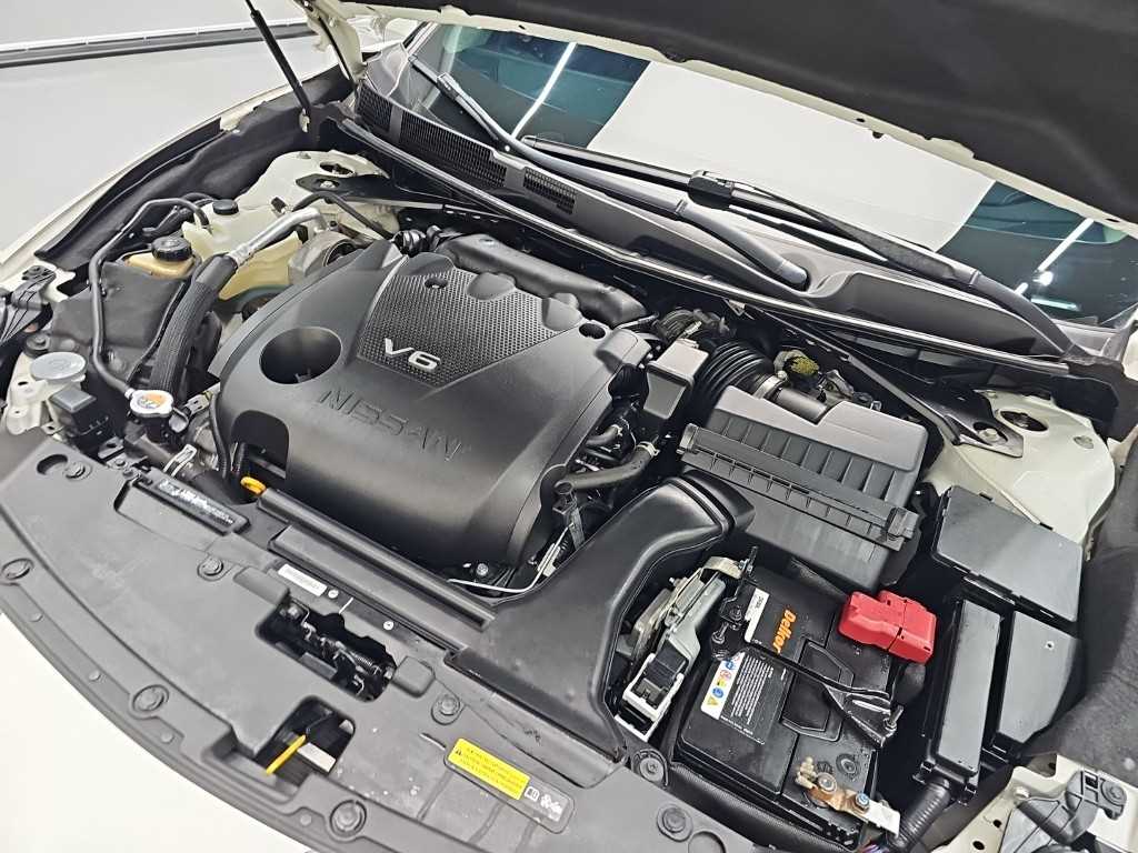 Nissan Maxima — photo 05