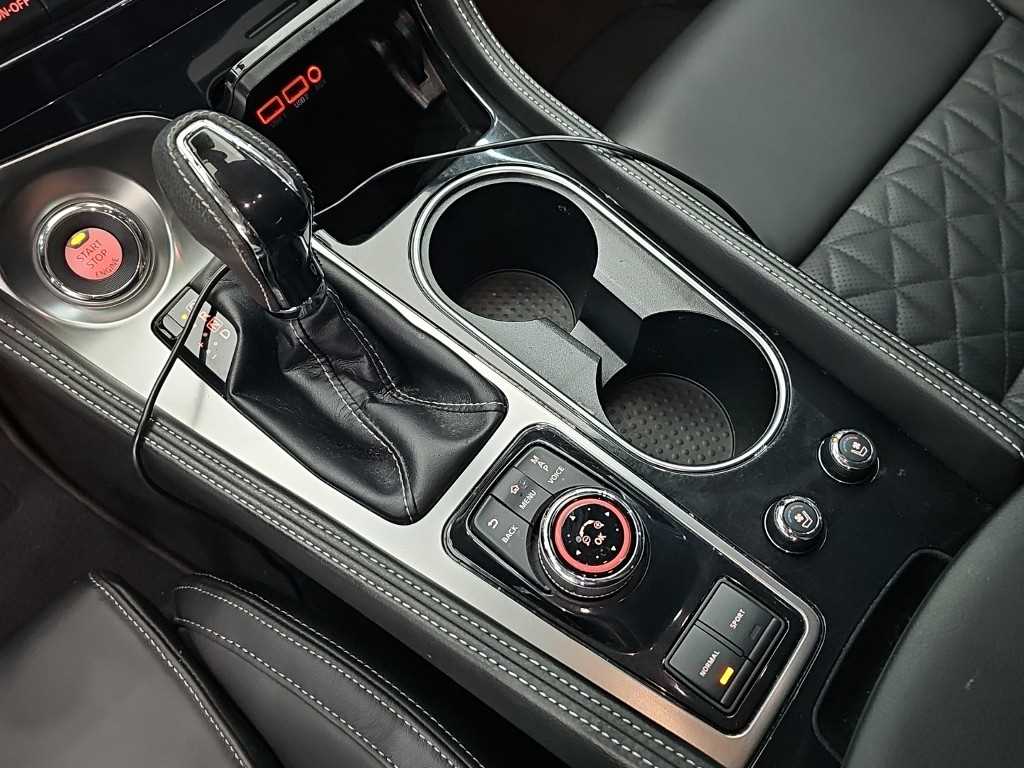 Nissan Maxima — photo 08