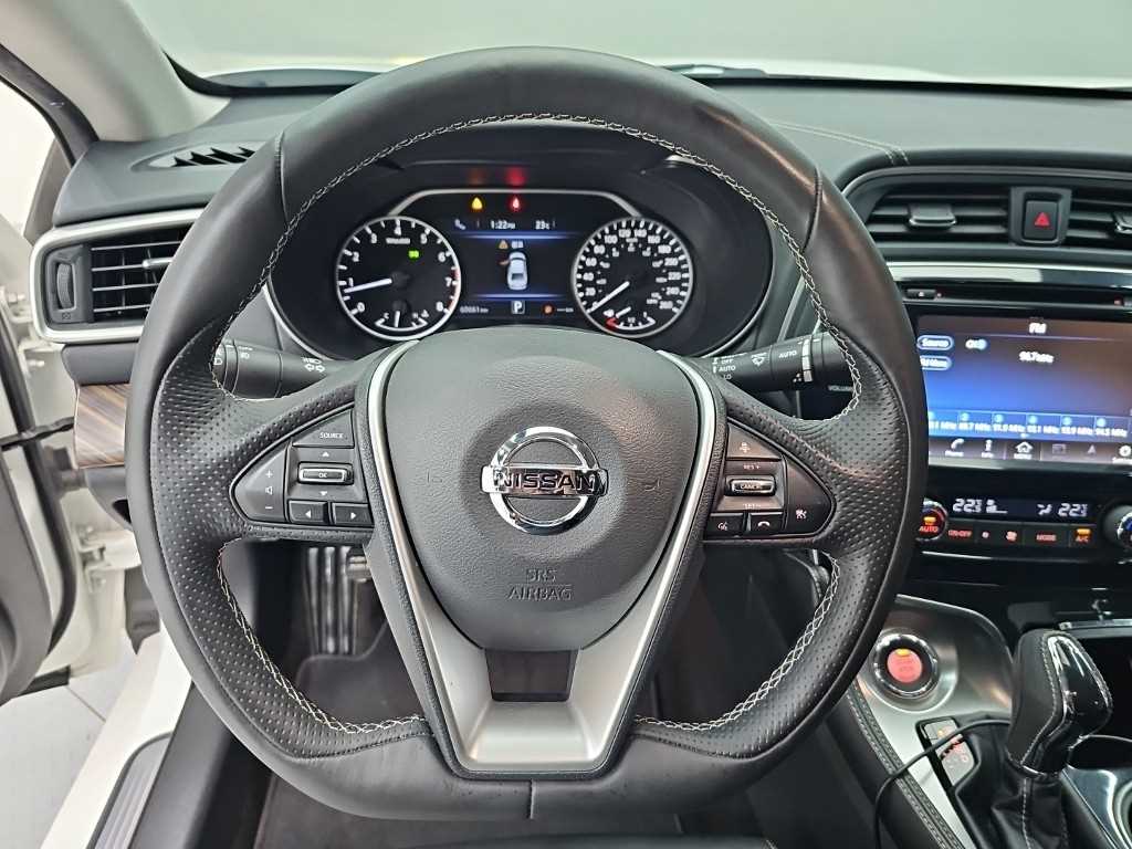 Nissan Maxima — photo 09