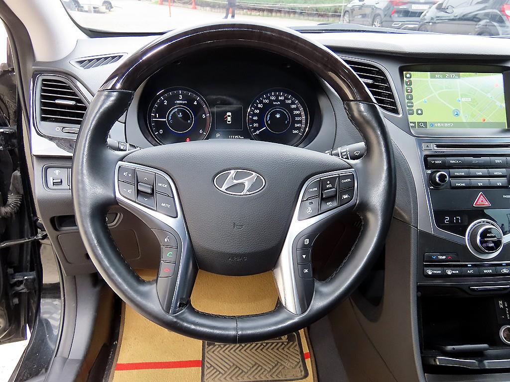 Hyundai Grandeur — photo 08