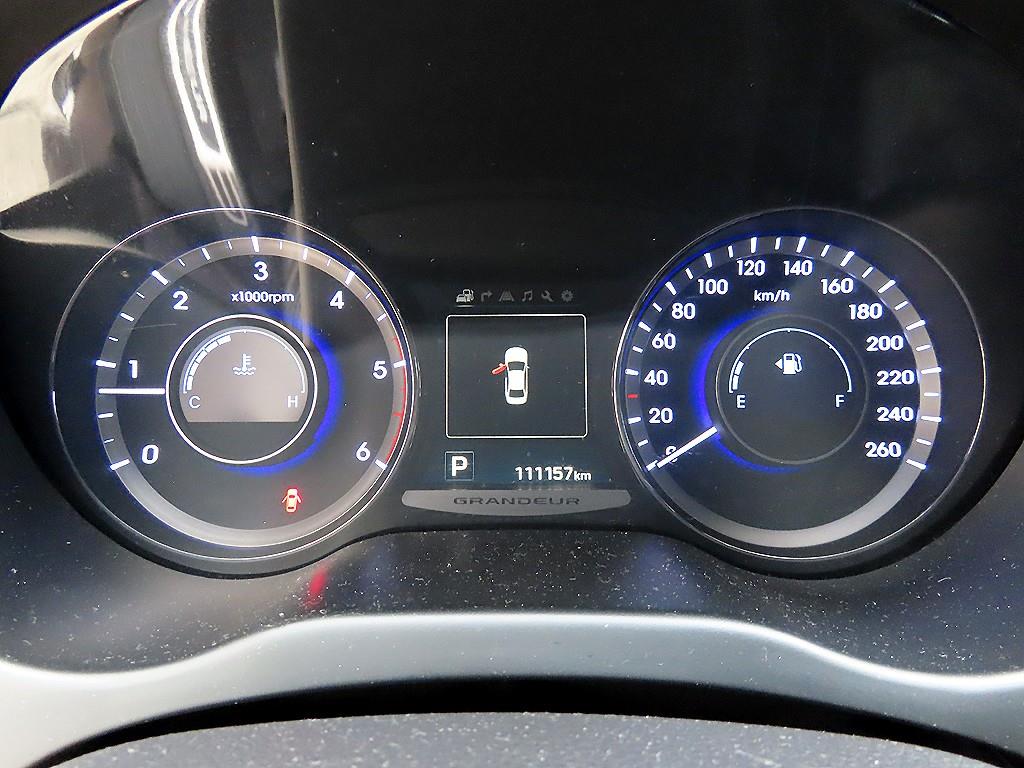 Hyundai Grandeur — photo 09