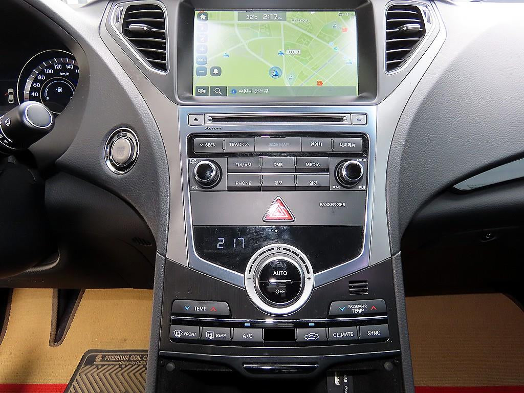 Hyundai Grandeur — photo 13