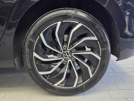 Volkswagen Golf — photo 05