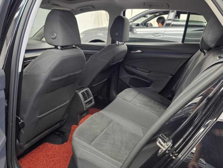 Volkswagen Golf — photo 10