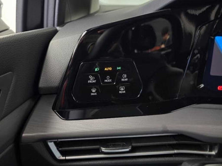 Volkswagen Golf — photo 18