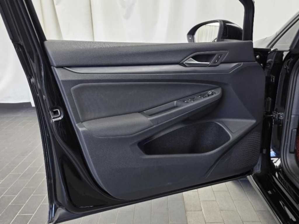 Volkswagen Golf — photo 20