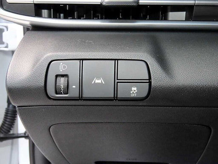 Hyundai AVANTE — photo 12