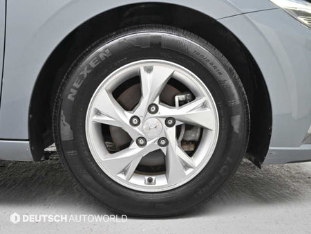Hyundai AVANTE — photo 05