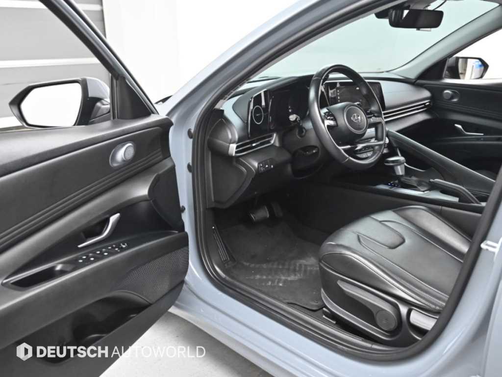 Hyundai AVANTE — photo 11