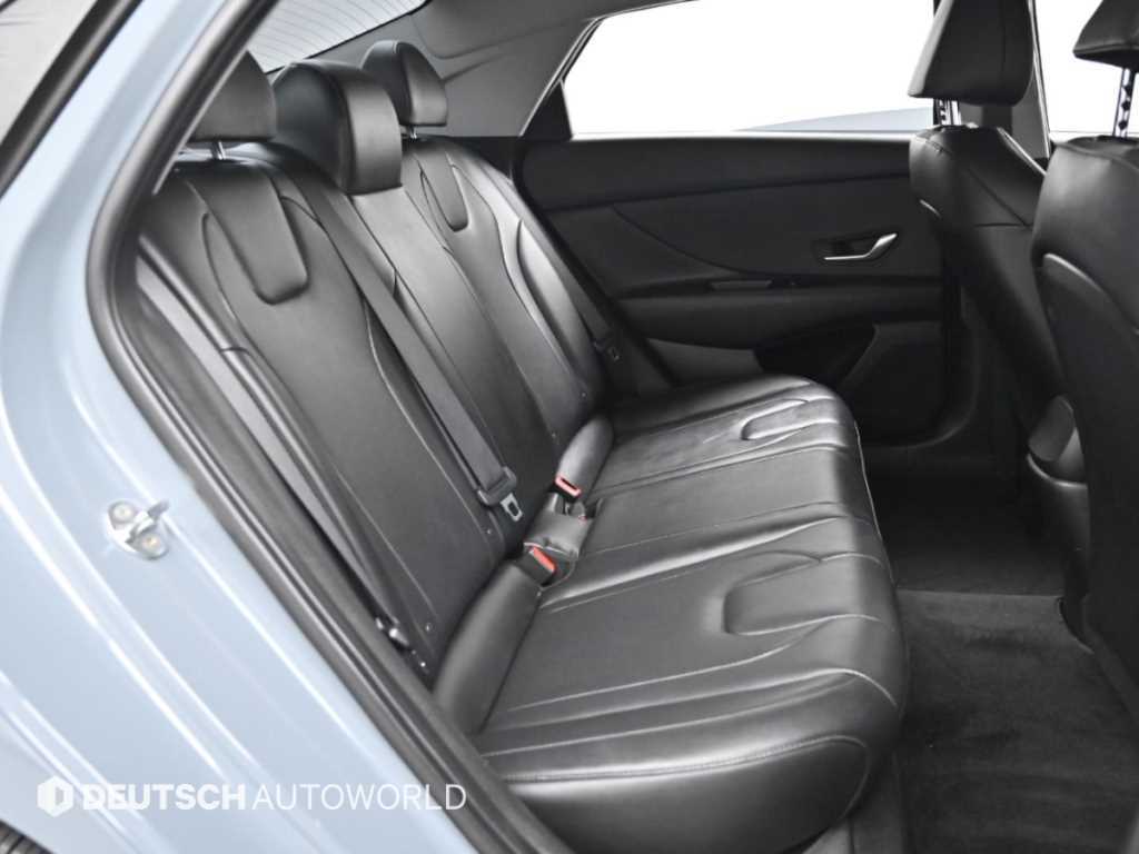 Hyundai AVANTE — photo 12