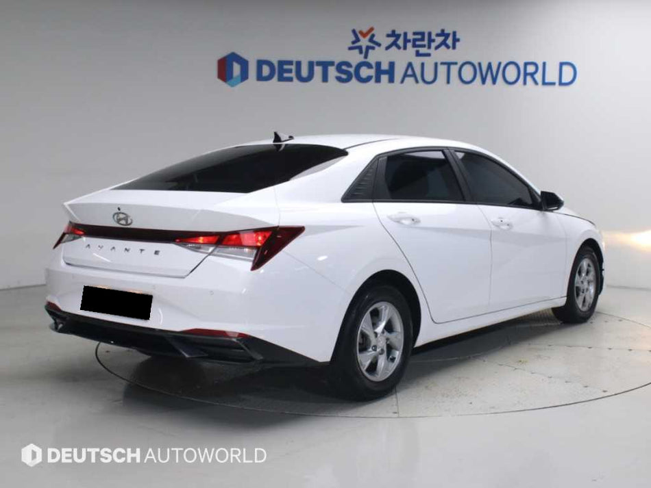 Hyundai AVANTE — photo 02
