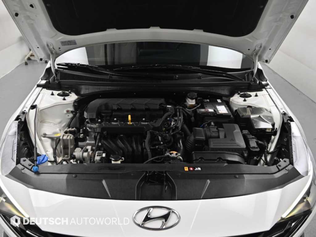 Hyundai AVANTE — photo 06