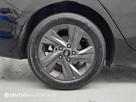 Hyundai AVANTE — photo 05
