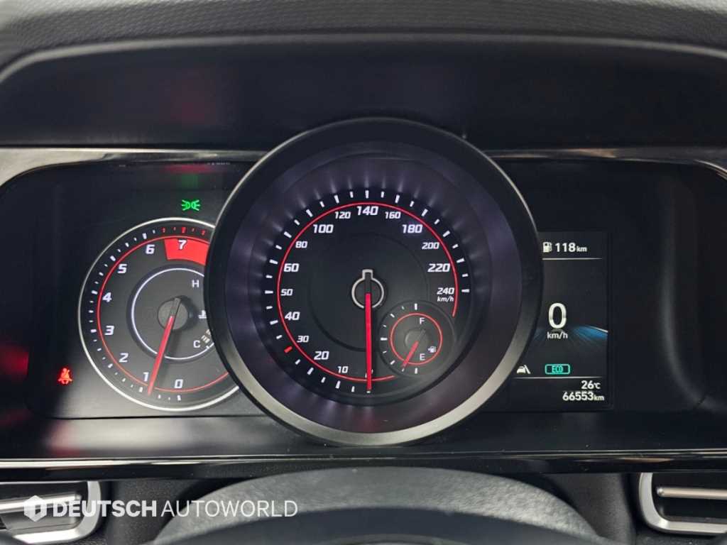 Hyundai AVANTE — photo 08