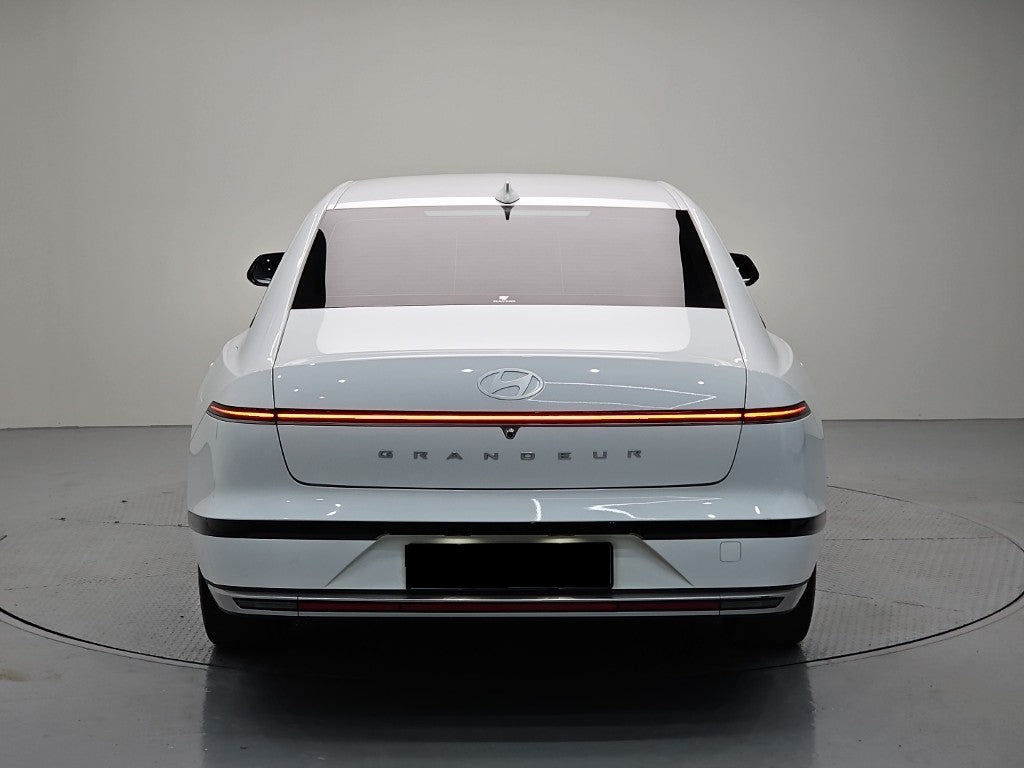 Hyundai Grandeur — photo 03