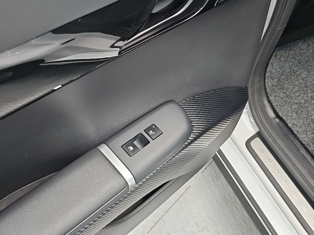 Hyundai Grandeur — photo 13