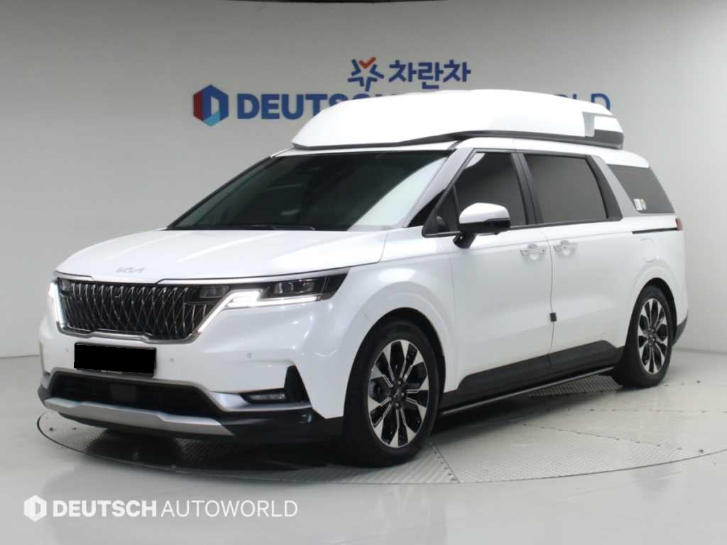 Kia Carnival — photo 01
