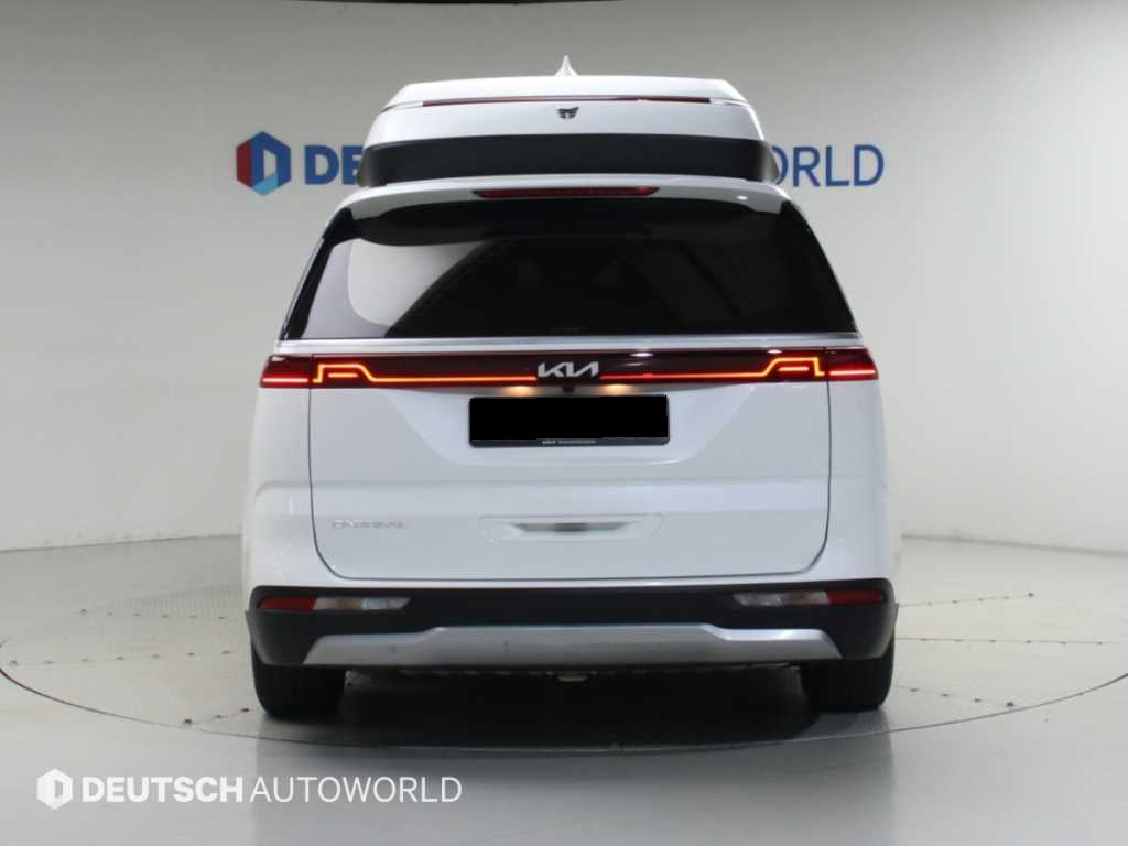 Kia Carnival — photo 04
