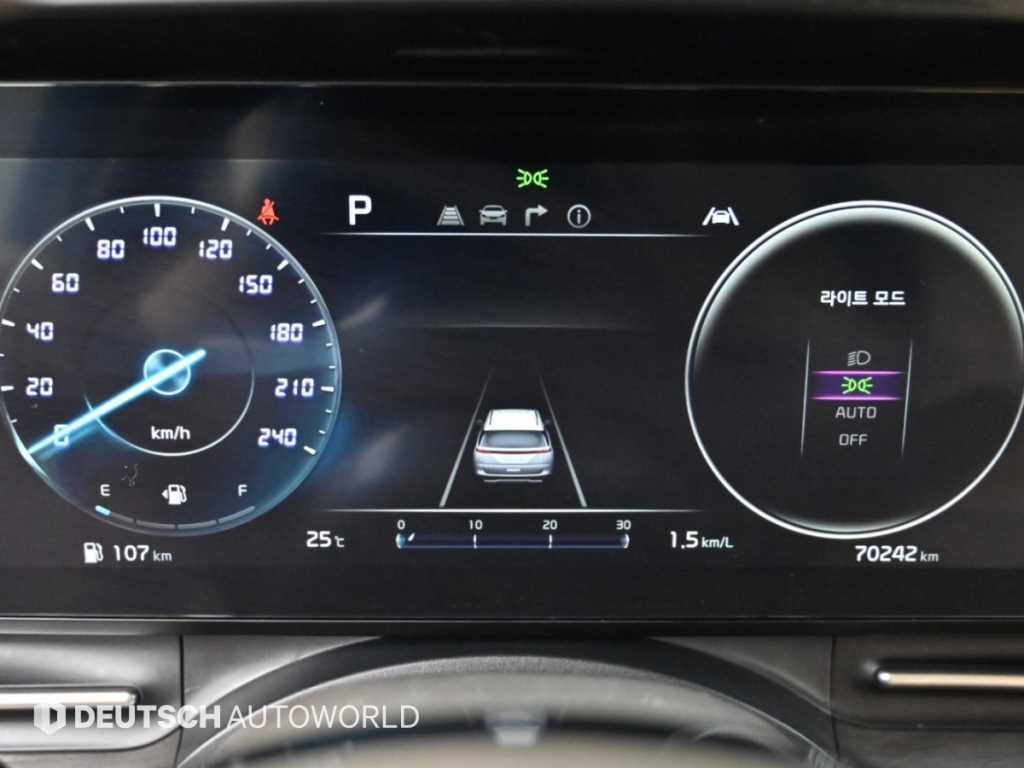 Kia Carnival — photo 08