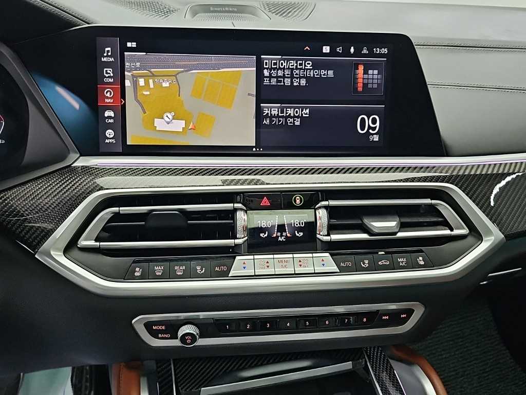 BMW X6 — photo 10