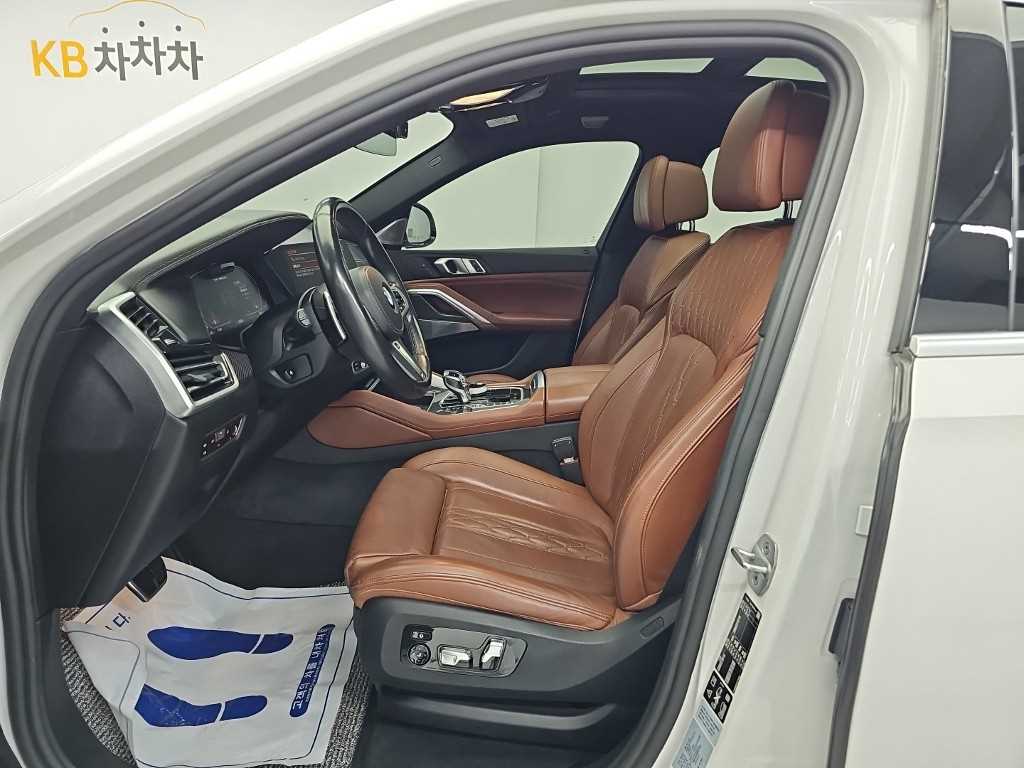 BMW X6 — photo 11