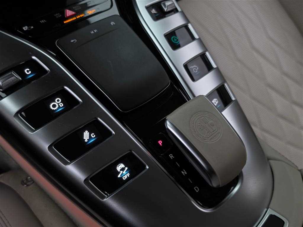 Mercedes-Benz AMG GT — photo 11