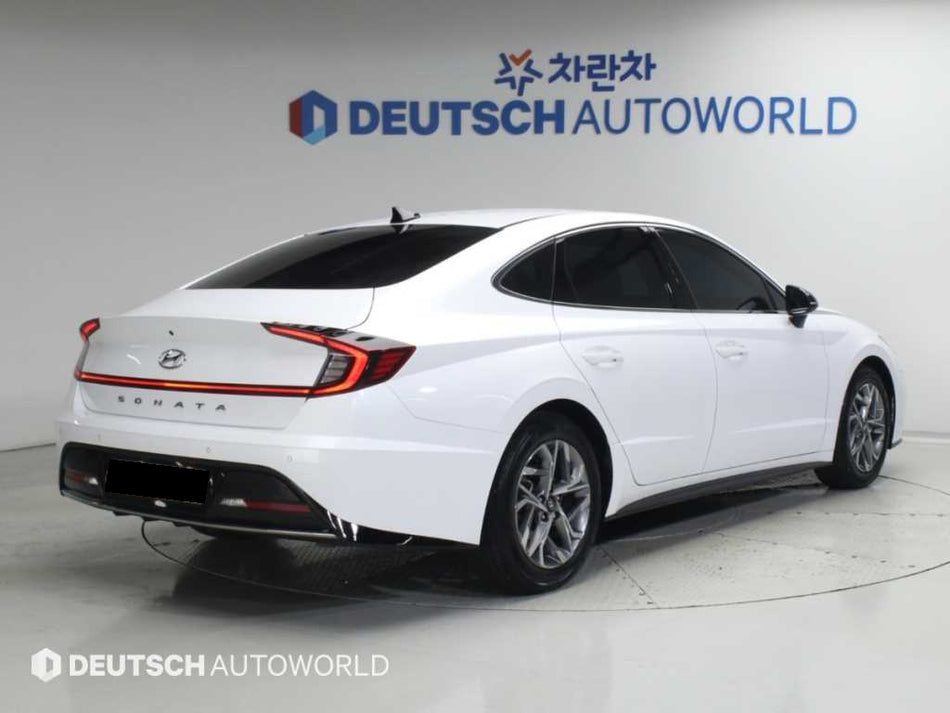 Hyundai Sonata — photo 02