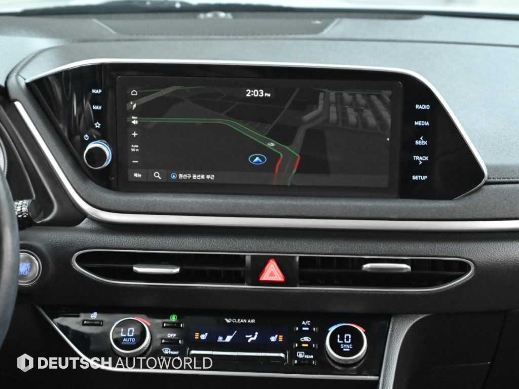 Hyundai Sonata — photo 14