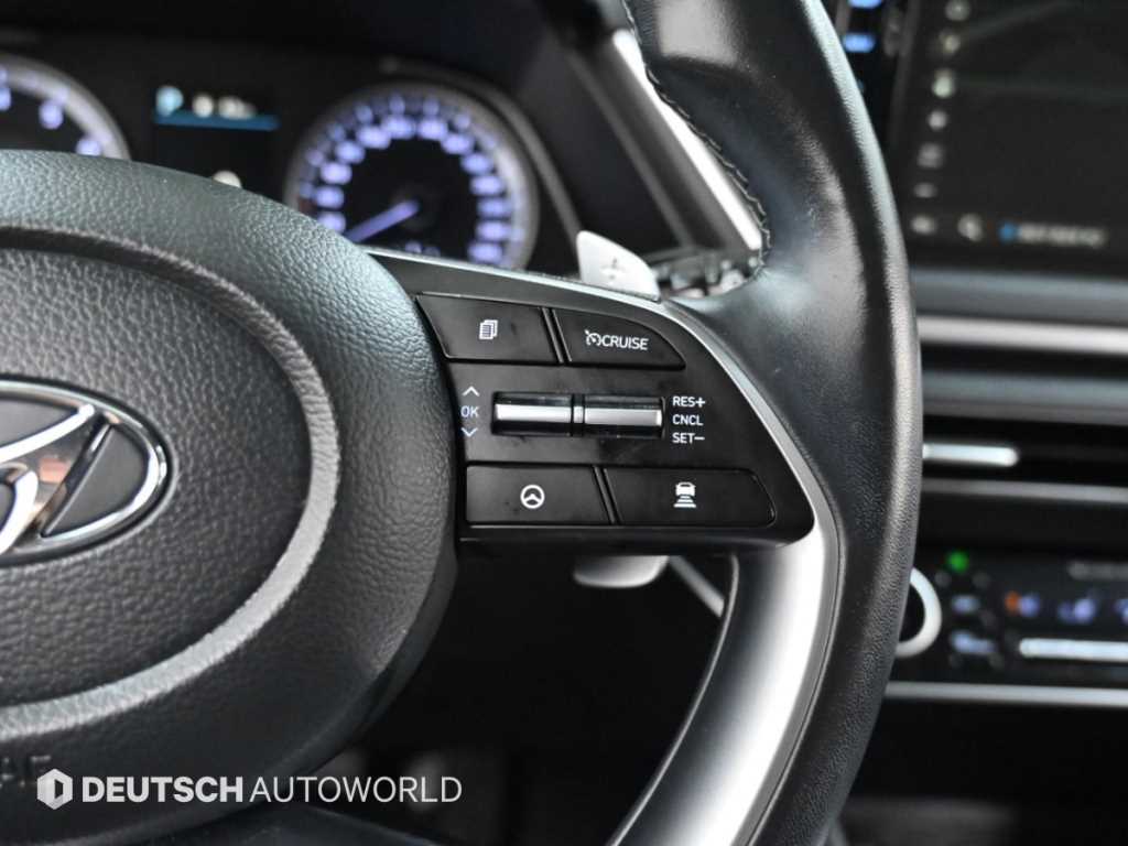 Hyundai Sonata — photo 16
