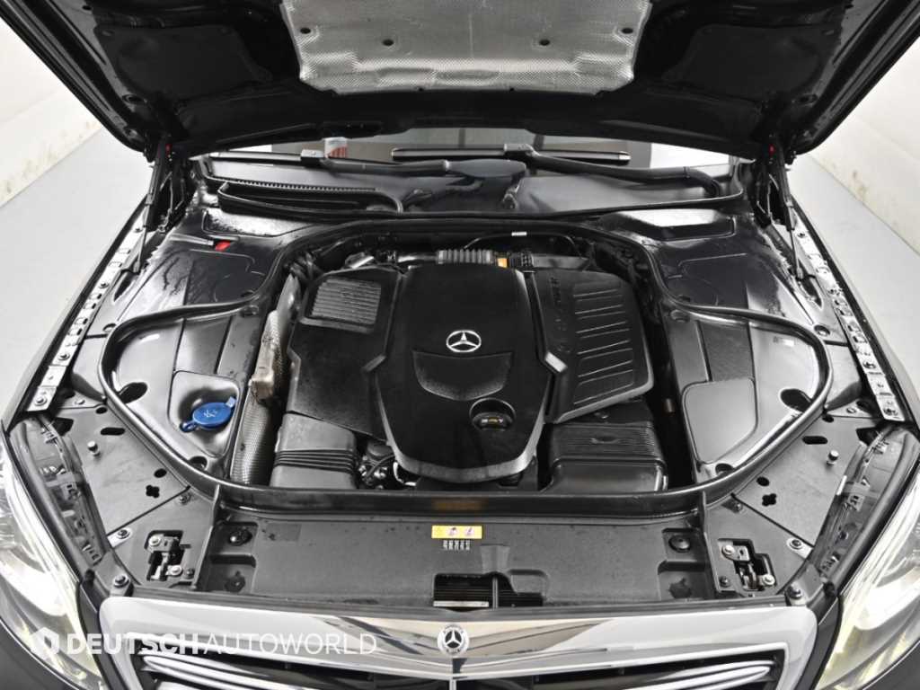 Mercedes-Benz S-Class — photo 07