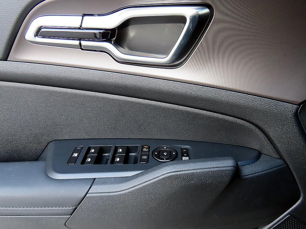 Kia Sportage — photo 11