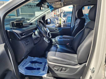 Hyundai Staria — photo 14