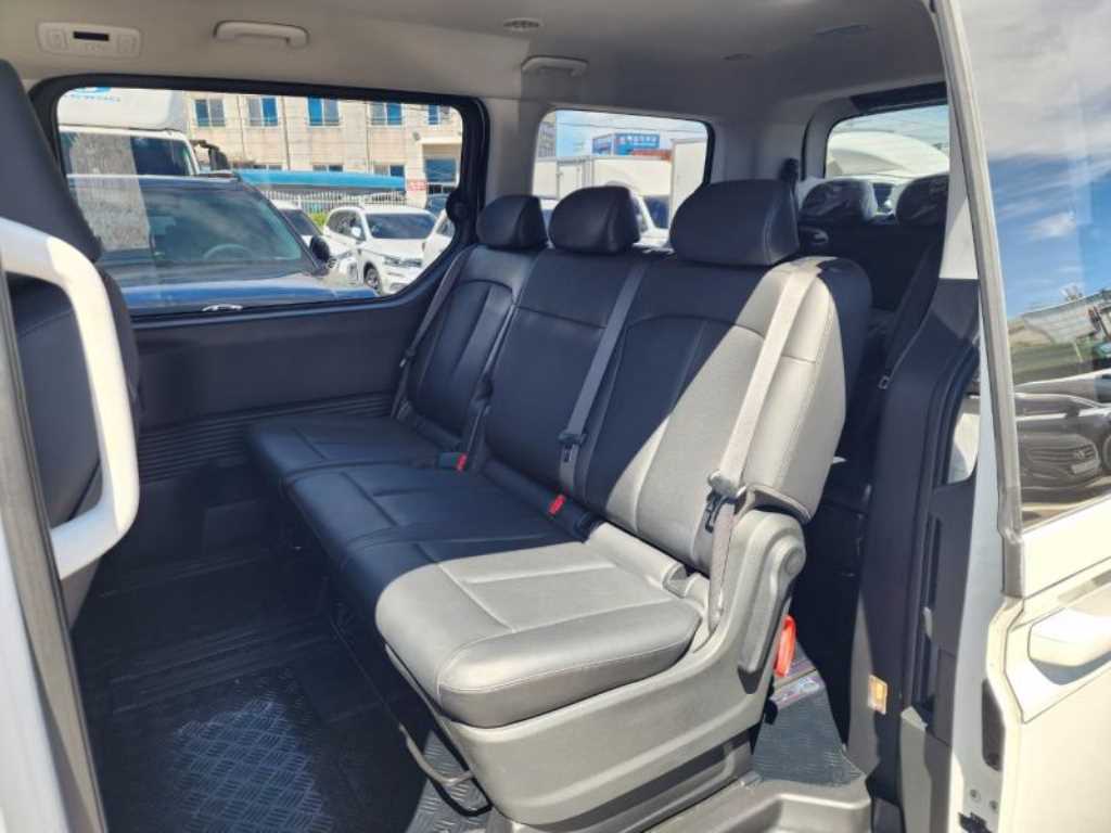 Hyundai Staria — photo 15