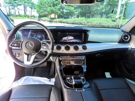 Mercedes-Benz E-Class — photo 07