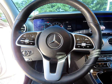 Mercedes-Benz E-Class — photo 08