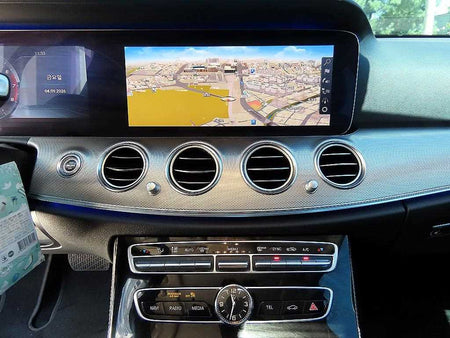 Mercedes-Benz E-Class — photo 13