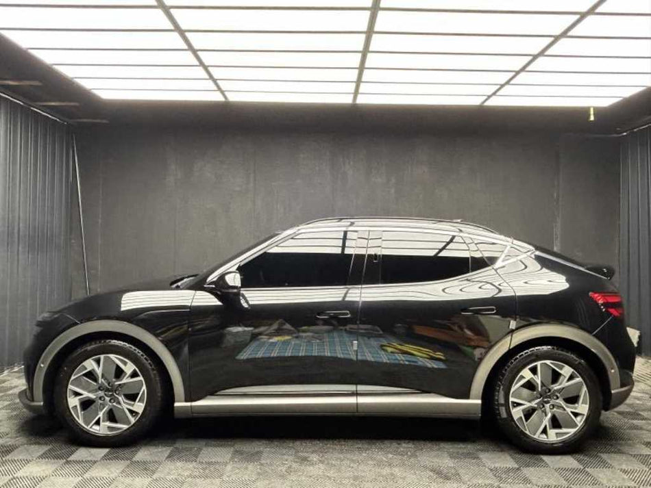 Genesis GV60 — photo 02